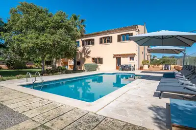 Image de Maison de campagne 'Can Jeroni Petit' avec vue sur la mer, piscine privée et Wi-Fi