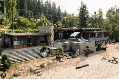 Image de Beautiful Nelson Beach and Lakefront Home! Swim/Ski/Boat! !