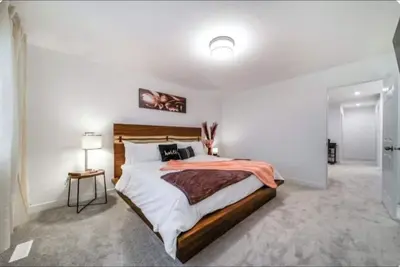 Image de Soothing 3bdrm-King house near ice rink and golf course with WiFi in Stony Plain