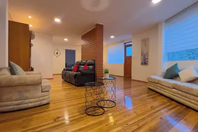 Your Adventure in Cuenca Starts Here: Fully Equipped Apartment in Downtown