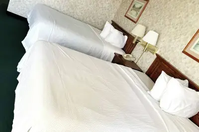 Image de Blue Way Inn and Suites Lacrosse - Comfort 2 Queen Bed Non Smoking