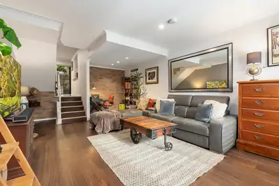 Image de Family-Friendly Townhouse with Private Courtyard
