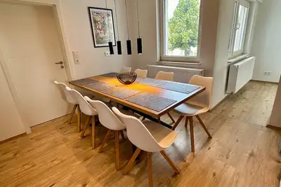 Image de Appartement \"Wohnen Auf Zeit - No1\" avec terrasse privée, balcon et Wi-Fi