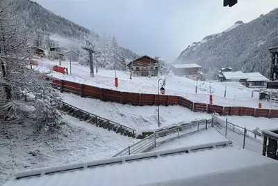 Image de Studio ski aux pieds vue pistes\nStation de Valfréjus