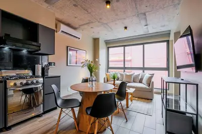 Image de w* | Excited 1br w/ Great Pool  in Centriqo