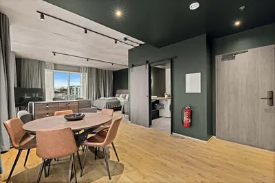 Image de Aurora Nooks - Family Suite with free parking