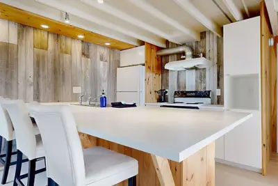 Image de Tide & Timber by Bayley Vacation Rentals