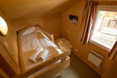 Image de Appartement dans une maison de vacances avec Wifi, piscine, Tv, terrasse, animaux admis, parking