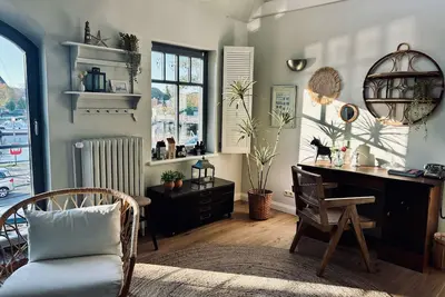 Image de Hilly vacation apartment in a small fisherman's house right on the harbor