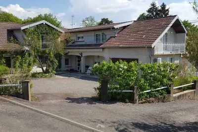 Image de Grande Maison Familiale Rénovée à Froideterre