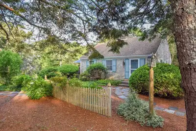 Image de Great location with Water Views!