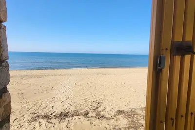 Image de Apartment with direct access to the beach