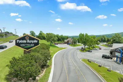 Image de Lakefront Paradise at the Pointe