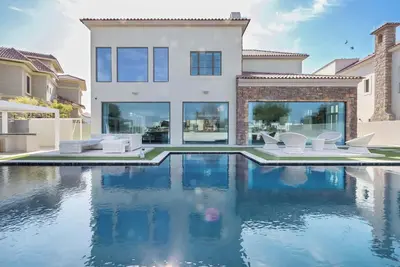 Image de Livbnb-Luxurious Family Getaway, 6br Villa
