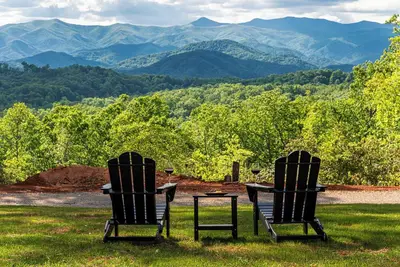 Image de Ridgeline Retreat by Carolina Mornings | Amazing Views, Hot Tub+Biltmore Pass