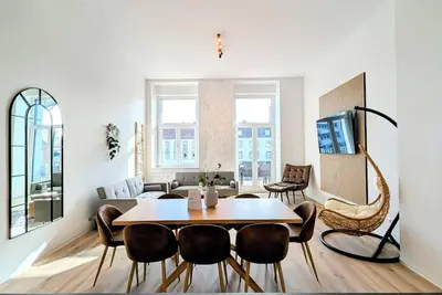 Image de ANDRiSS: Xxl Loft - Workstations - Parking - Kitchen 101