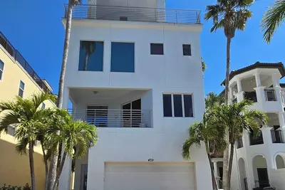Image de 439 Beach Rd. Summary
