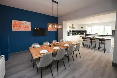 Image de Stunning 4 Bed House Airdrie. Close to Glasgow!