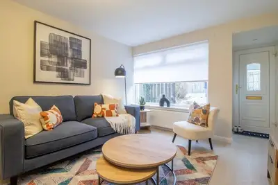 Image de Stylish 2-Bed in Coatbridge. Close to Motorways.