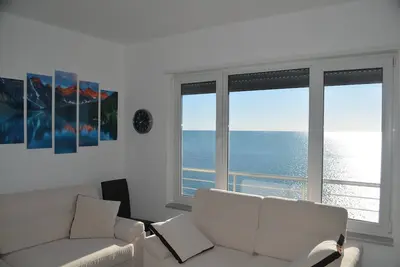 Image de Home Sweet Home by the Sea 060