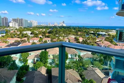 Image de Stunning Water Views Condo w/Pool & Tennis Court