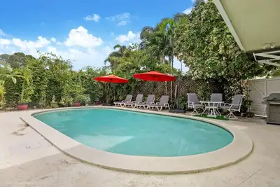 Image de Tropical 3br Escape w/ Pool, 7 Min Drive to Beach