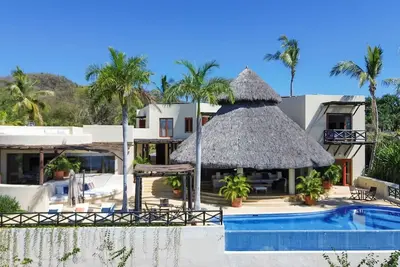 Image de Casa Caracol in Farallon by Mita Residential. Ocean view, Staff, Pool, Beach Club