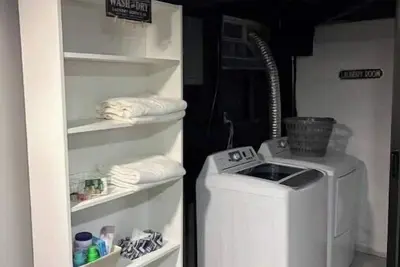 Image de Charming 3-bedroom house in brilliant Lincoln Park with Ac, WiFi