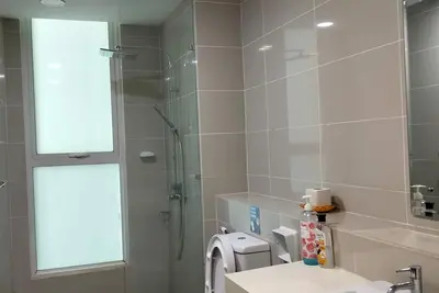 Hs Safe & Calm at Sutera Avenue Near Gleaneagle (5 Beds)