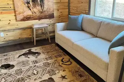 Image de Cozy cabin in charming Niarada with Ac, WiFi
