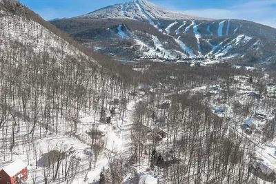 Image de Spacious 6-bedroom house in Killington with Hot Tub and Game Room