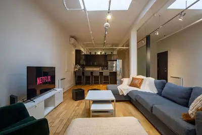 Spacious 4br1b Chic Retreat in the Plateau
