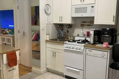 Image de Entire Rental - Cozy! Elegant!