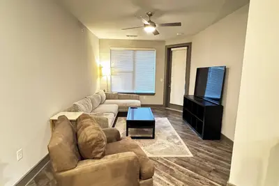 Image de Central\/Cozy Stay Near Dtx Tech Hub!