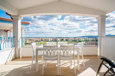 Image de Maison de vacances 'Girasole' avec vue sur la mer, terrasse privée et climatisation