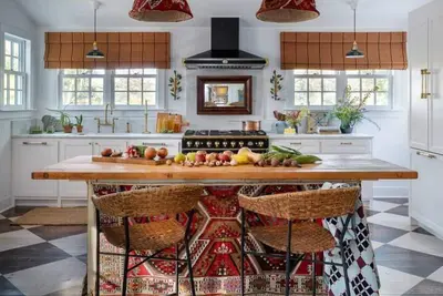 Image de Willow Vale • Stunningly Designed Historical Icon w/ Hot Tub