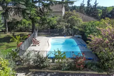 Image de Belle maison à Montfrin avec WiFi