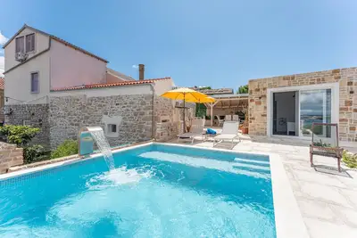 Image de Superbe maison à Ugrinic