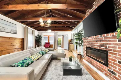 Image de New-by the Beach, KingBed, 11miles to Lax, 5b in Torrance fast WiFi & Ac