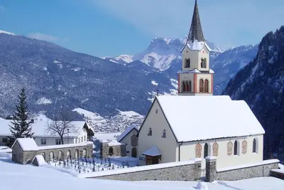 Agréable appartement dans une maison de vacances pour 16 personnes avec Wifi, Tv, balcon et parking