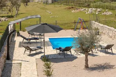 Image de Villa Niko 200 metars from sand beach Pet Friendly Island Krk Croatia