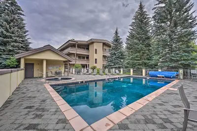 Image de Walk to Dtwn Ketchum: Mtn-View Condo, Pool Access