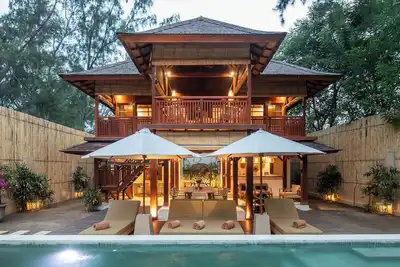 Image de The Gili Beach Resort Villa. 3, 4 Br Villa Gili Trawangan - 50m from The Beach