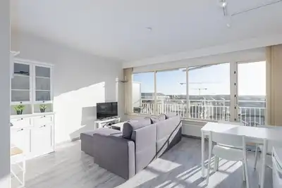 Image de Studio en Bord de Mer avec Plage