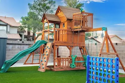 Image de Unwind in 5br Home w/ Playground, Hot Tub, & More!