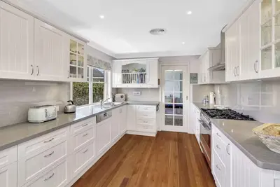 Image de Dog friendly Mollymook Beach house with Hot spa, Aircon and coffee machine