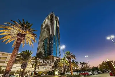 Image de Incredible Penthouse Strip Views, Balcony Access
