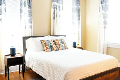 Image de Pet-Friendly 2br Apartment w/ Fast WiFi