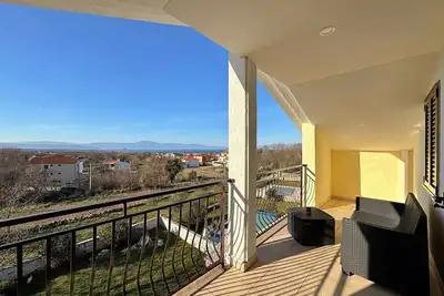 Image de Charming 2-bedroom apartment in Attic with Sea View, Pets-Friendly