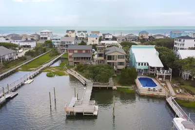 Image de Soundfront Home in Topsail Beach | Boat Dock with Icw Access | Ellington Ggg